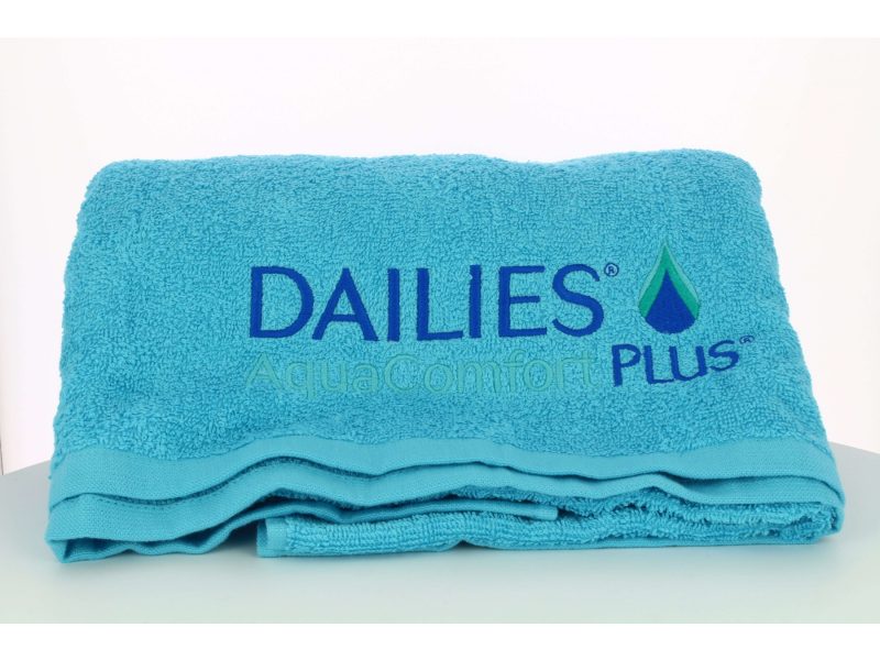Dailies AquaComfort Plus blue towel
