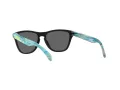 Oakley Frogskins Xs OJ 9006 33 53 Children sunglasses