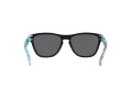 Oakley Frogskins Xs OJ 9006 33 53 Children sunglasses