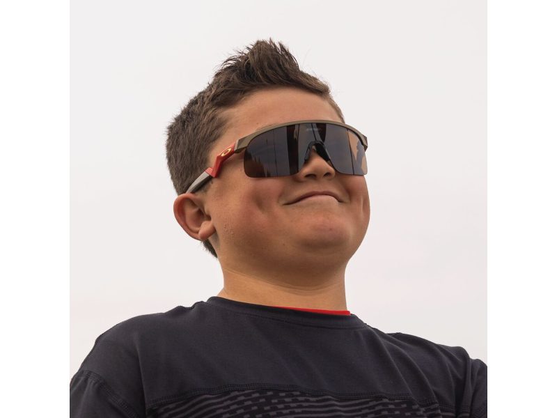 Oakley Resistor OJ 9010 17 123 Children sunglasses