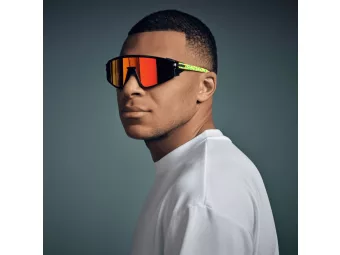 Oakley Latch Panel OO 9404 10 135 Men, Women sunglasses