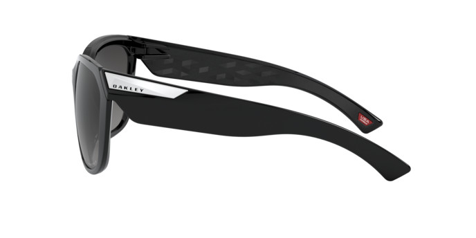 Oakley rev sales up sunglasses