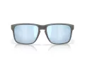 Oakley Holbrook Xxl OO 9487 04 61 Men, Women sunglasses